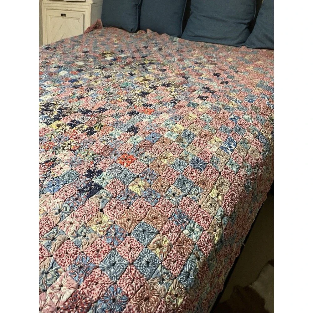 Vintage Yo Yo Yoyo Quilt 80x90 Feedsack Fabrics Handmade 1930’s Cottage Core